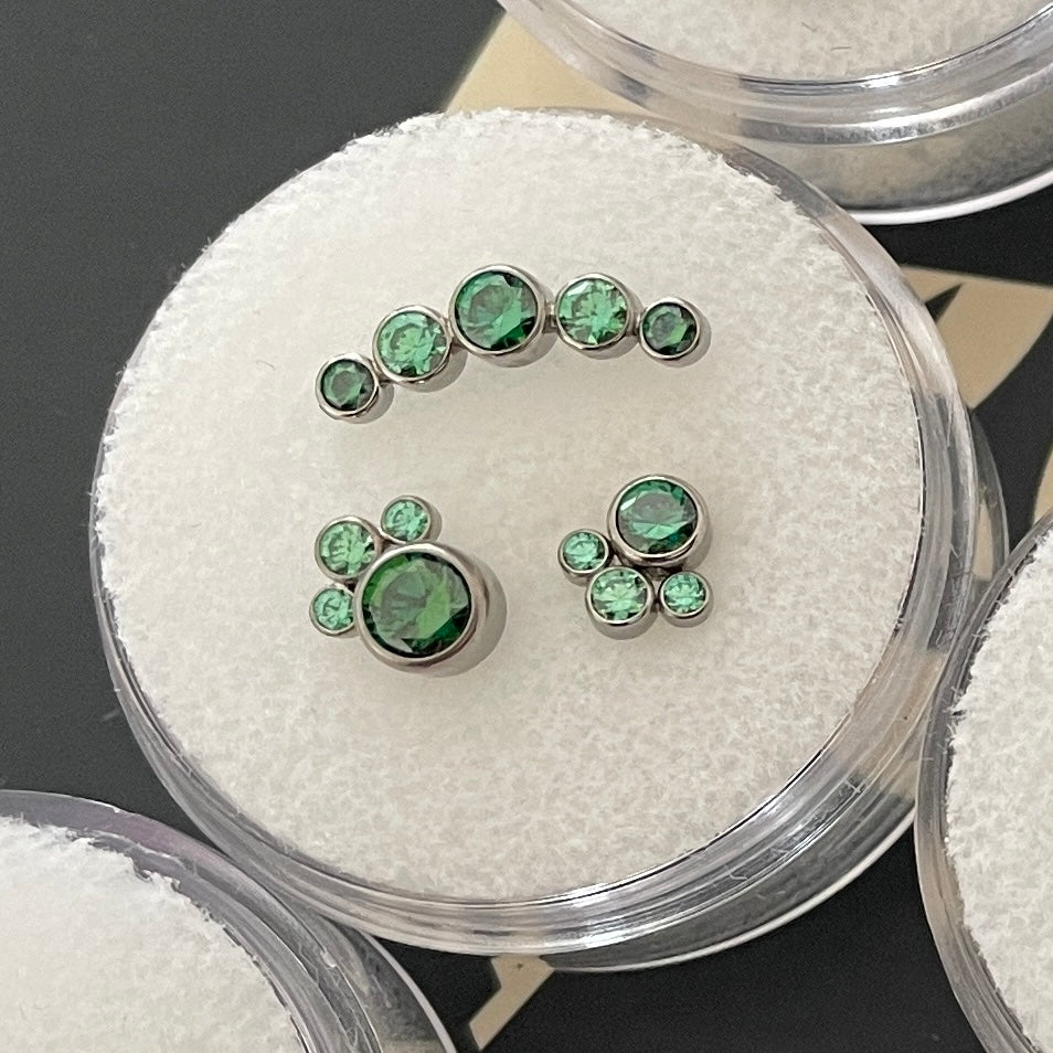 NeoMetal St. Patrick&#39;s Day 5-Piece Curved Cluster End