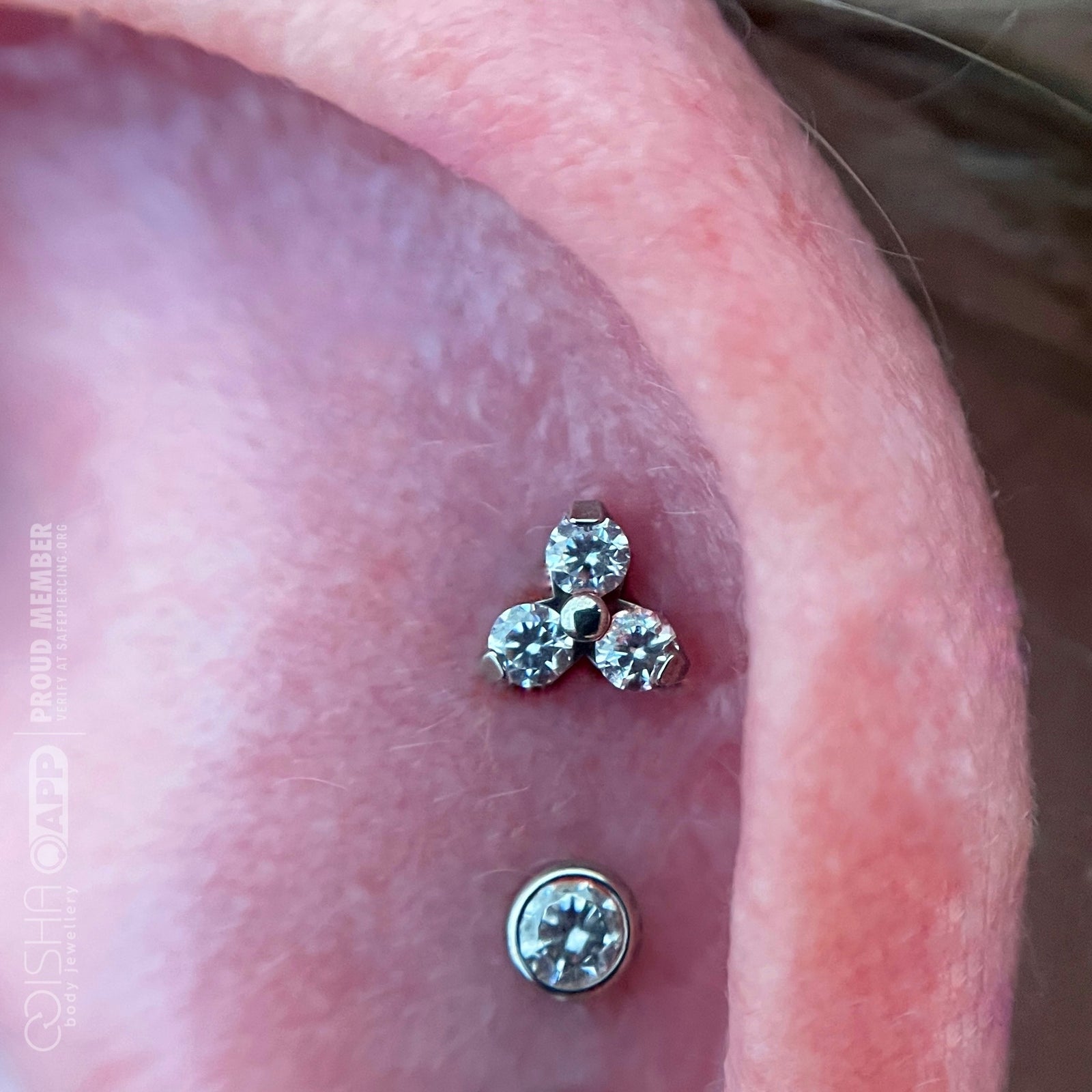 Industrial-Strength-Odyssey-titanium-extreme-low-profile-bezel-cz-end-isha-body-jewellery