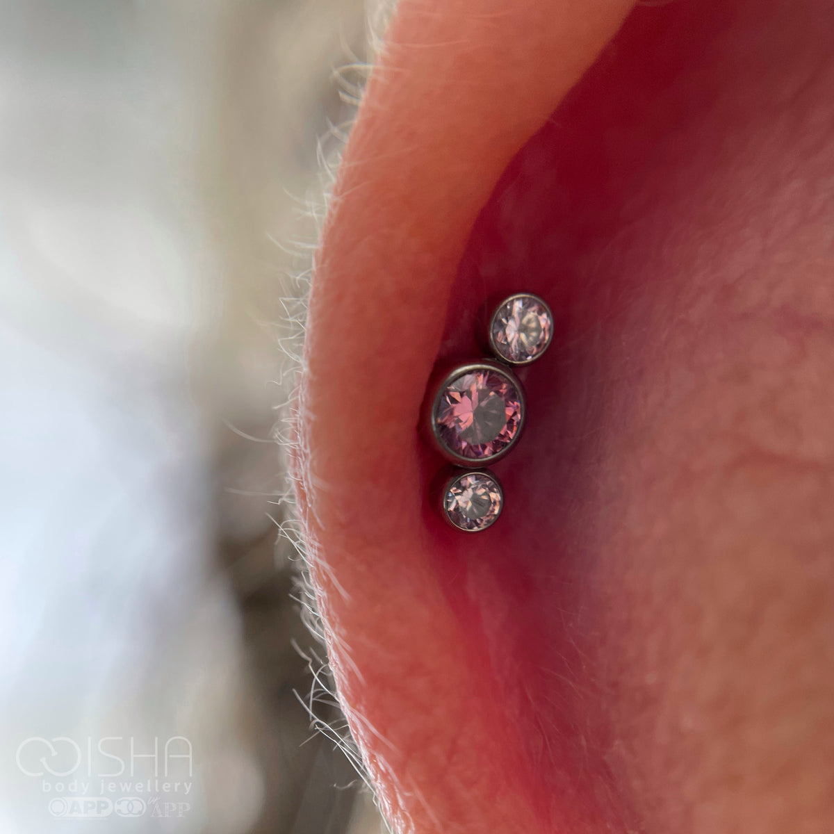 NeoMetal Pink Power 3-Piece Curved CZ Cluster End THREADLESS