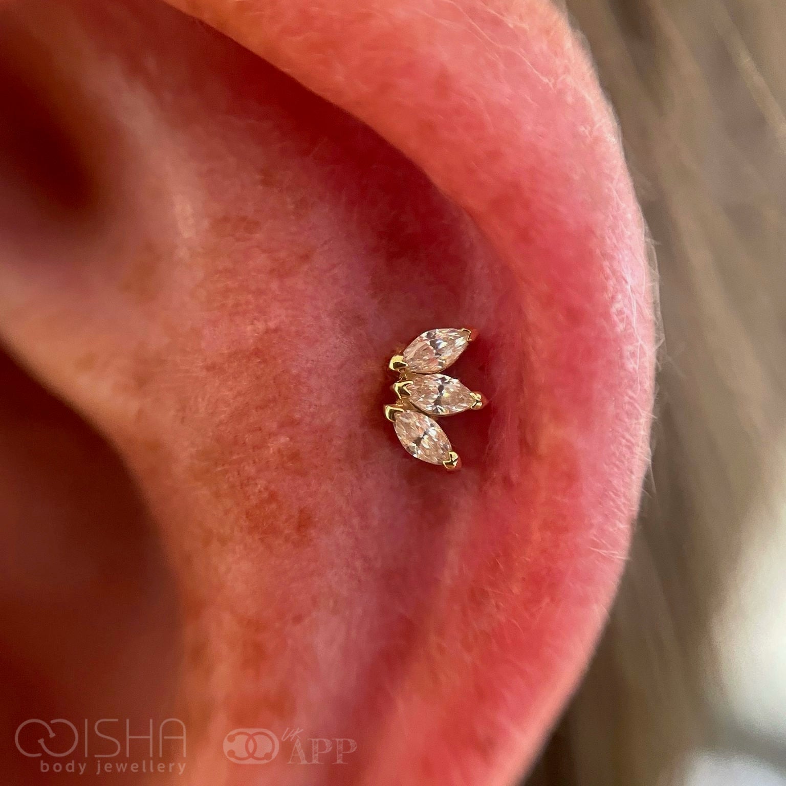 14Ct Gold Triple Marquise Swarovski End Attachment