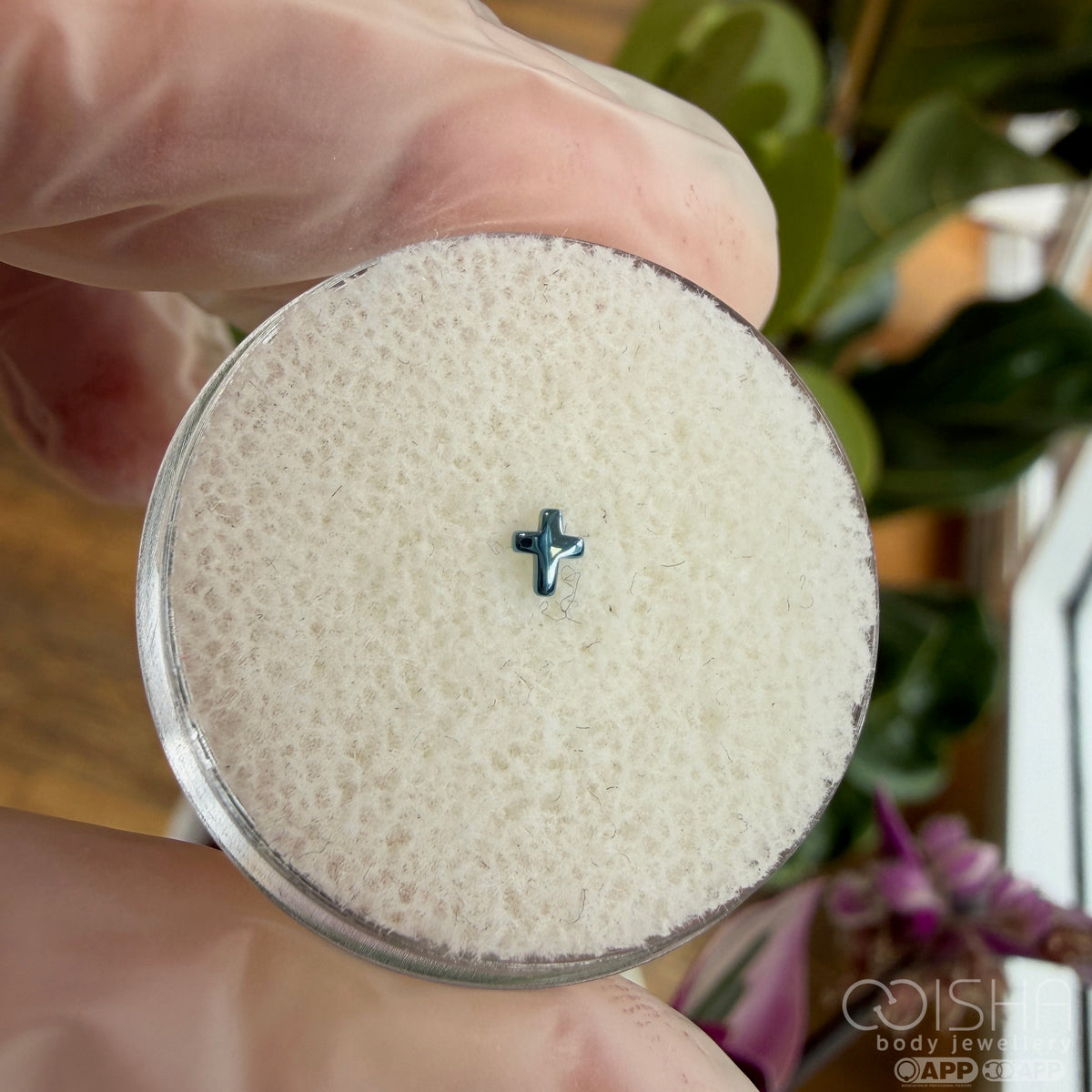 Junipurr Titanium Threadless Crucifix