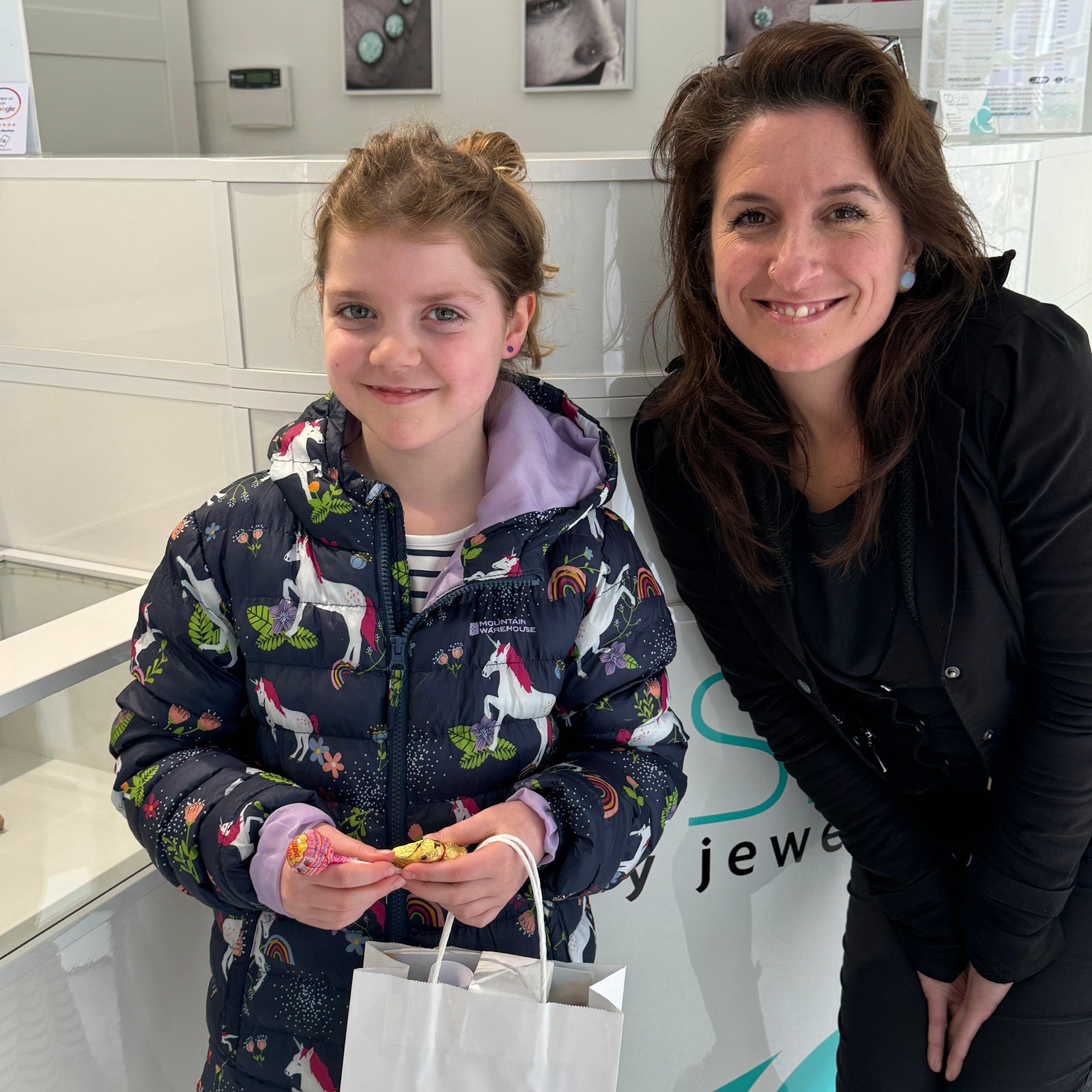 kids-ear-piercing-happy-client-with-emma-from-isha-body-jewellery