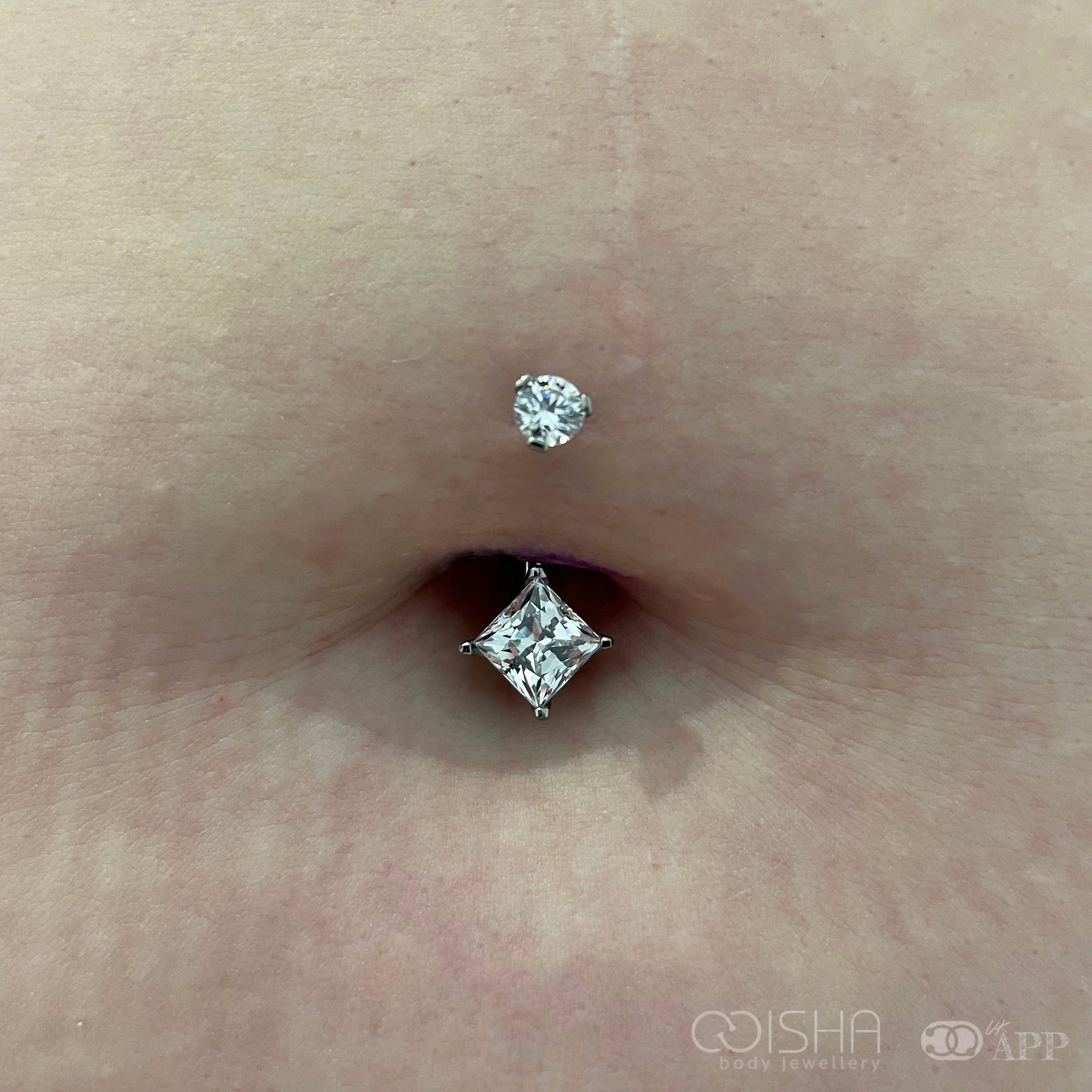 industrial-strength-titanium-princess-cut-cz-curved-navel-barbell-isha-body-jewellery