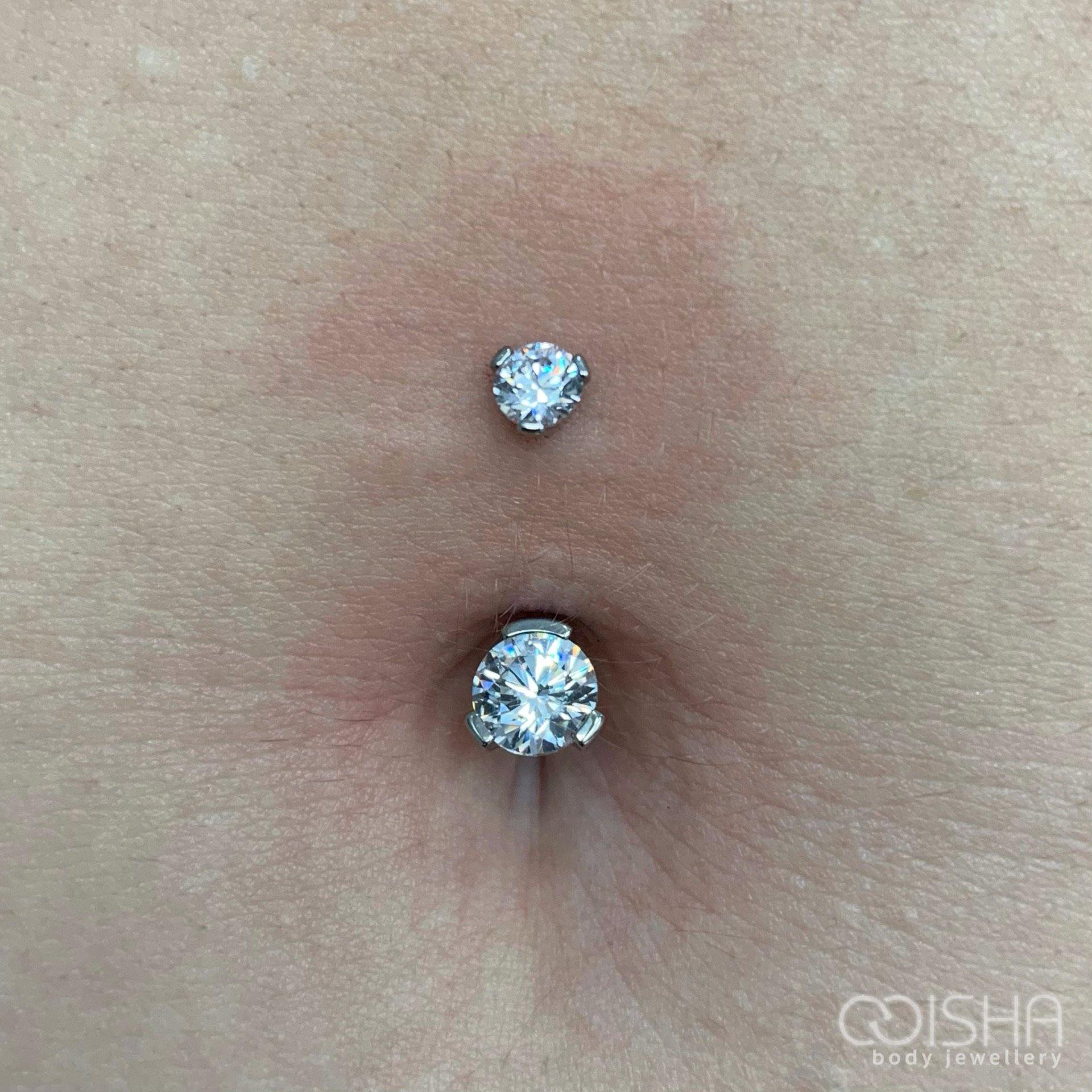 industrial-strength-titanium-three-prong-cz-curved-navel-barbell-isha-body-jewellery